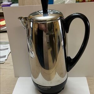 Farberware Superfast Electric Stainless Steel Coffee Percolator. 1970s 2-12 cup